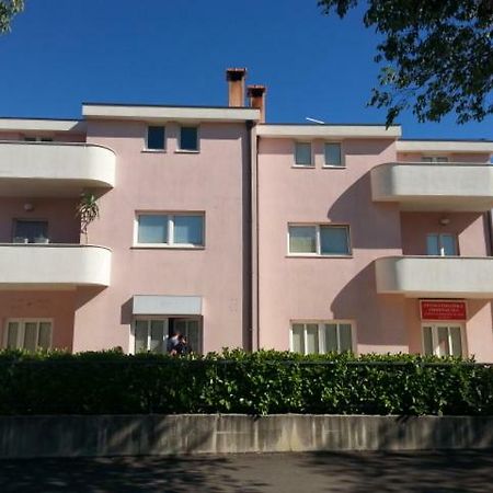 Apartment Smodlaka دوغوبولج المظهر الخارجي الصورة